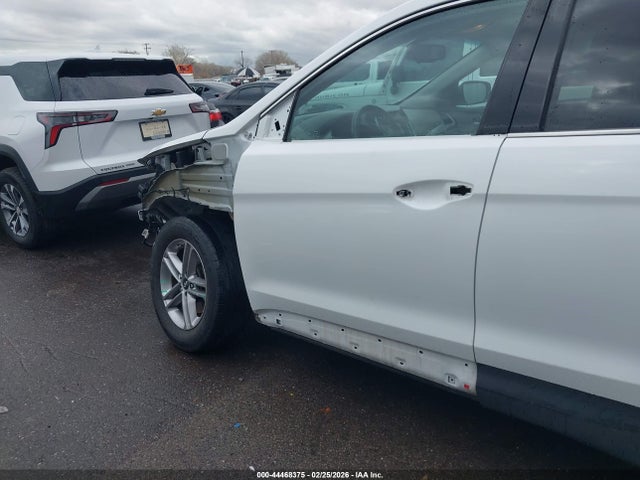5NMZUDLB9HH049550 Hyundai Santa Fe Sport 2.4l