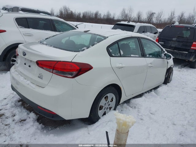 44468410 :رقم المزاد ، 3KPFK4A70JE177115 vin ، 2018 Kia Forte Lx مزاد بيع
