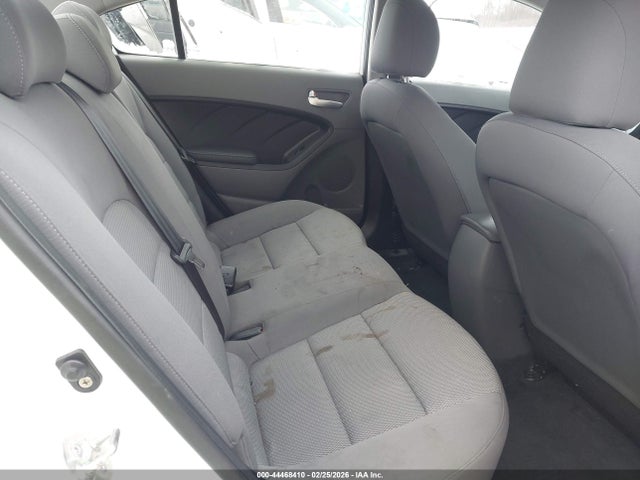 44468410 :رقم المزاد ، 3KPFK4A70JE177115 vin ، 2018 Kia Forte Lx مزاد بيع