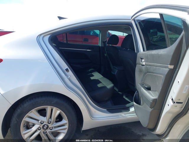 KMHD84LF5KU887863 Hyundai ELANTRA SEL