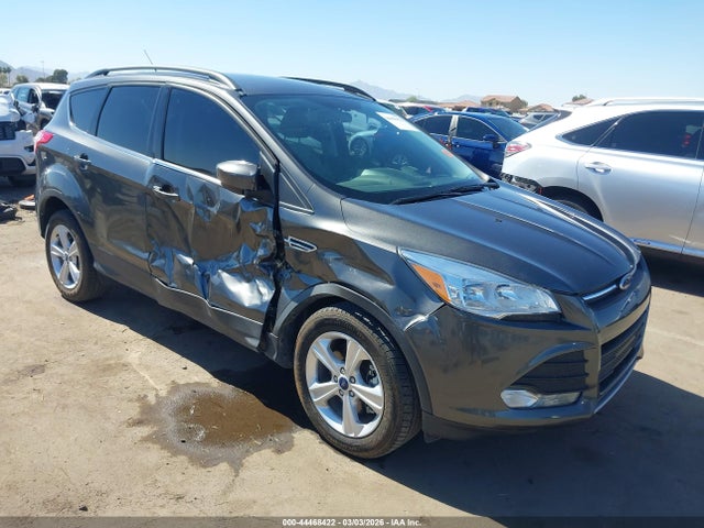 1FMCU9GX0FUB95779 Ford ESCAPE SE