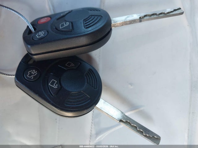 1FMCU9GX0FUB95779 Ford ESCAPE SE