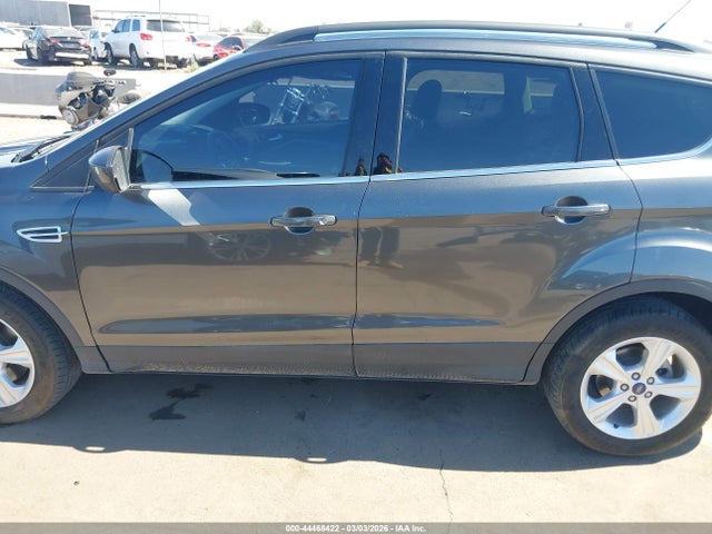 1FMCU9GX0FUB95779 Ford ESCAPE SE