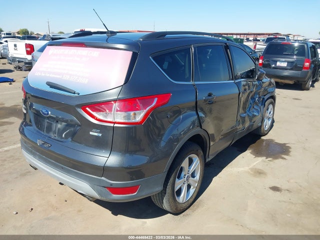 1FMCU9GX0FUB95779 Ford ESCAPE SE