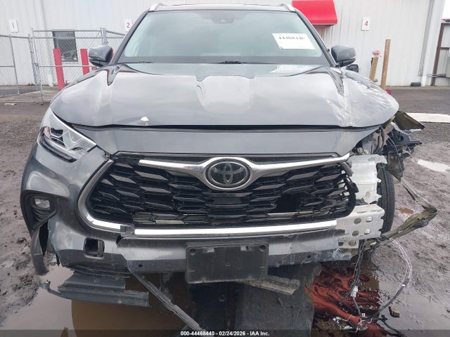 Toyota Highlander Limited 2020 5TDDZRBH0LS027389 Image 13