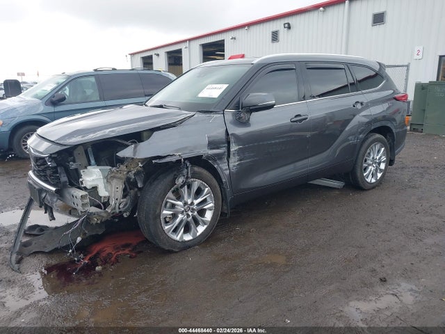 Toyota Highlander Limited 2020 5TDDZRBH0LS027389 Image 2