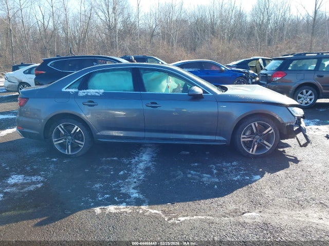 Продажа на аукционе авто 2019 Audi A4 45 Premium, vin: WAUDNAF4XKA022195, номер лота: 44468448