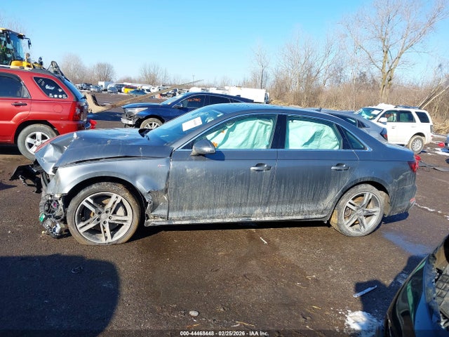 Продажа на аукционе авто 2019 Audi A4 45 Premium, vin: WAUDNAF4XKA022195, номер лота: 44468448