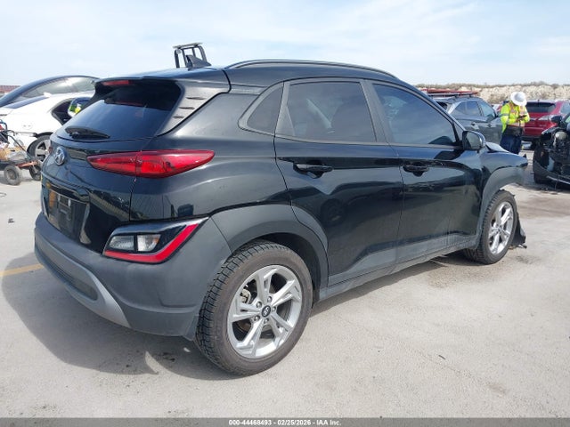 KM8K62ABXNU902055 Hyundai Kona Sel