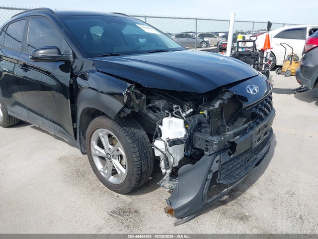 KM8K62ABXNU902055 Hyundai Kona Sel