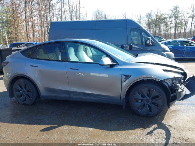Продаж на аукціоні авто 2024 Tesla Model Y Long Range Dual Motor All-wheel Drive, vin: 7SAYGAEE5RF122086, номер лоту: 44468503