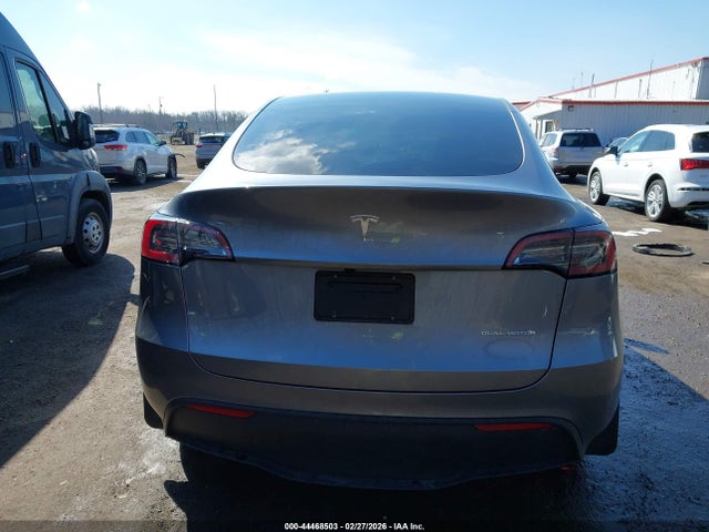 Продаж на аукціоні авто 2024 Tesla Model Y Long Range Dual Motor All-wheel Drive, vin: 7SAYGAEE5RF122086, номер лоту: 44468503