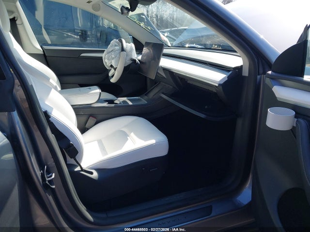 Продаж на аукціоні авто 2024 Tesla Model Y Long Range Dual Motor All-wheel Drive, vin: 7SAYGAEE5RF122086, номер лоту: 44468503