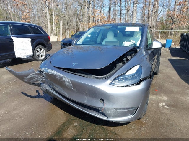 Продаж на аукціоні авто 2024 Tesla Model Y Long Range Dual Motor All-wheel Drive, vin: 7SAYGAEE5RF122086, номер лоту: 44468503