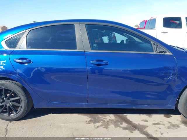 3KPF24AD7KE016171 KIA Forte Lxs
