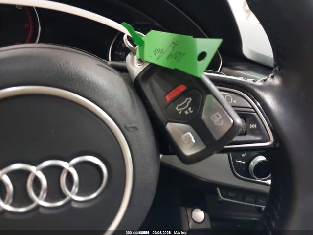44468555 :رقم المزاد ، WAUDNAF42KA023132 vin ، 2019 Audi A4 45 Premium مزاد بيع