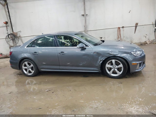44468555 :رقم المزاد ، WAUDNAF42KA023132 vin ، 2019 Audi A4 45 Premium مزاد بيع