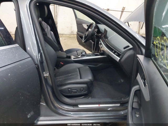 44468555 :رقم المزاد ، WAUDNAF42KA023132 vin ، 2019 Audi A4 45 Premium مزاد بيع