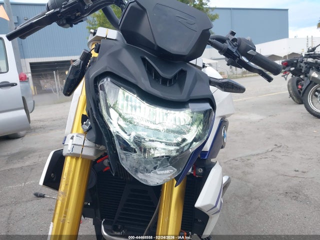 WB30G4309NRA35502 BMW G310 R