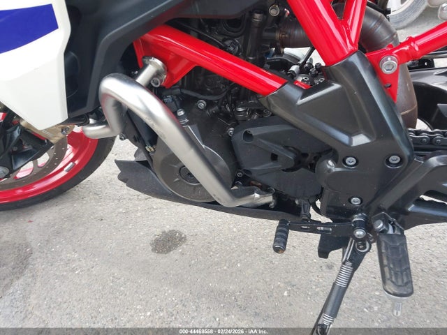 WB30G4309NRA35502 BMW G310 R