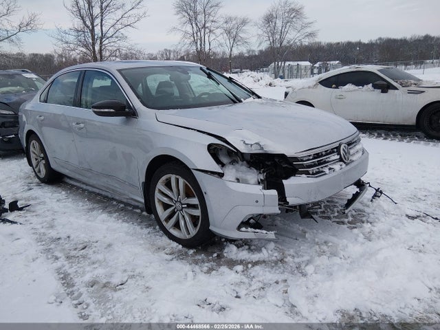 Продажа на аукционе авто 2016 Volkswagen Passat V6 Sel Premium, vin: 1VWCM7A35GC052569, номер лота: 44468566