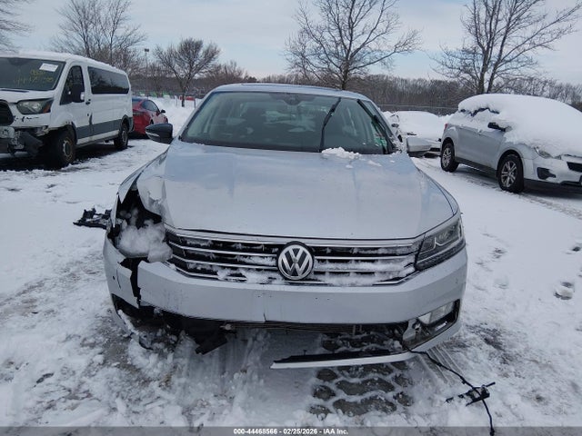 44468566 :رقم المزاد ، 1VWCM7A35GC052569 vin ، 2016 Volkswagen Passat V6 Sel Premium مزاد بيع