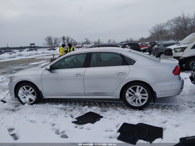 44468566 :رقم المزاد ، 1VWCM7A35GC052569 vin ، 2016 Volkswagen Passat V6 Sel Premium مزاد بيع