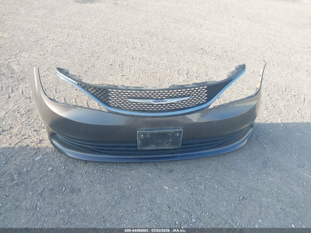 44468583 :رقم المزاد ، 2C4RC1DG2LR157566 vin ، 2020 Chrysler Voyager Lxi مزاد بيع