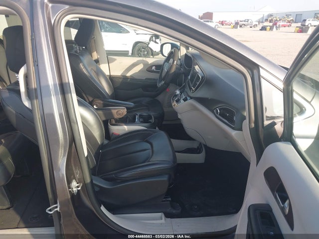 2020 CHRYSLER VOYAGER 2C4RC1DG2LR157566 Photo 4