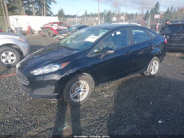 Ford FIESTA SE 2019 3FADP4BJ8KM130446 Image 2