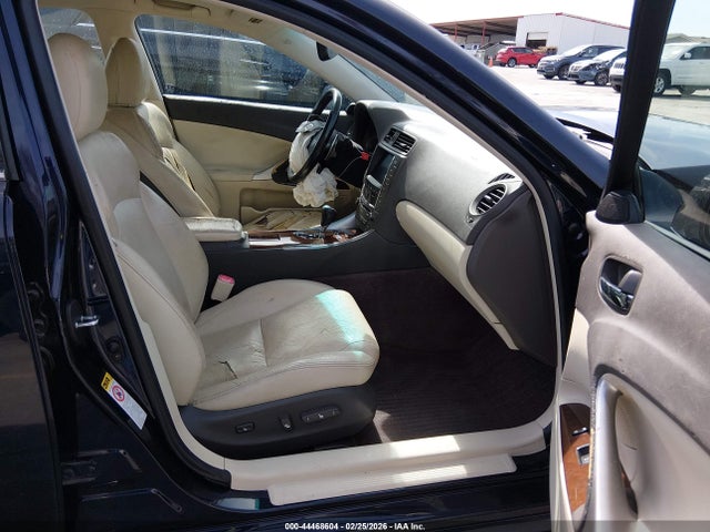 44468604 :رقم المزاد ، JTHBF5C20A5122880 vin ، 2010 Lexus Is 250 مزاد بيع