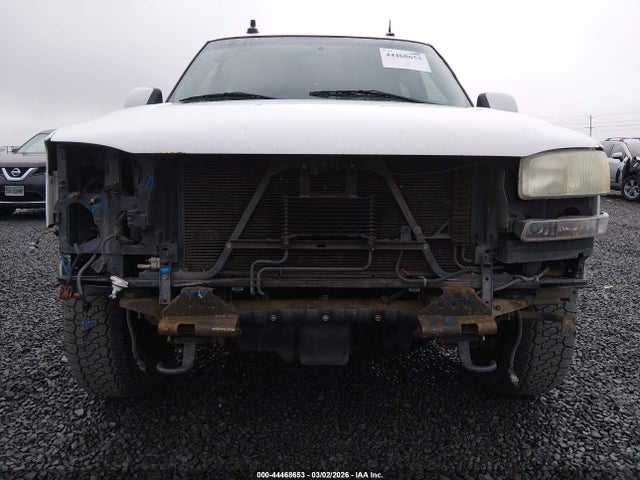 2003 Gmc Yukon Slt მანქანა იყიდება აუქციონზე, vin: 1GKEK13T03J103045, აუქციონის ნომერი: 44468653