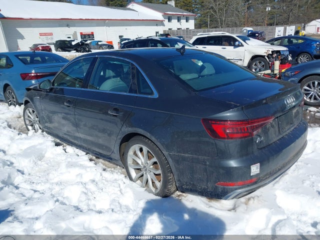 2019 Audi A4 45 Premium მანქანა იყიდება აუქციონზე, vin: WAUENAF4XKN006933, აუქციონის ნომერი: 44468657