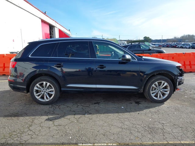 WA1LAAF79HD028267 Audi Q7 3.0t Premium