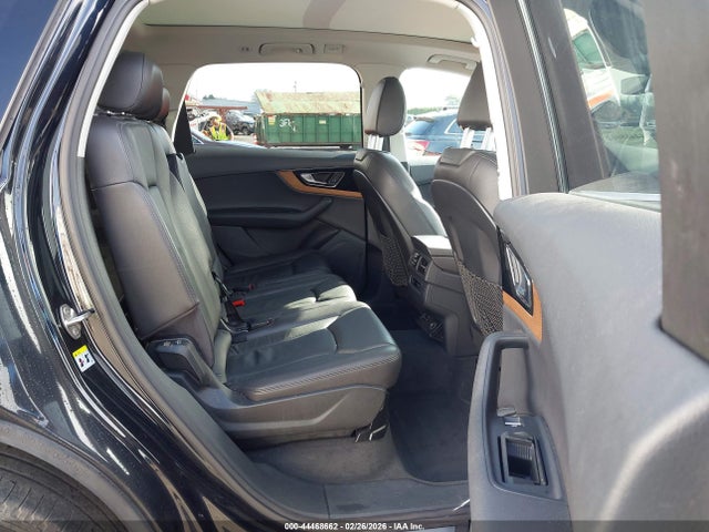 WA1LAAF79HD028267 Audi Q7 3.0t Premium