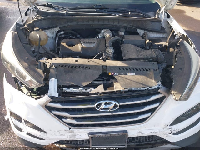 KM8J33A28HU436835 Hyundai Tucson Eco