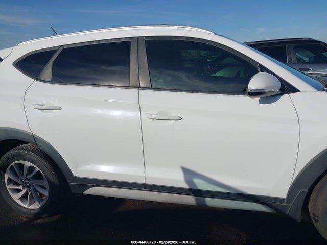 KM8J33A28HU436835 Hyundai Tucson Eco