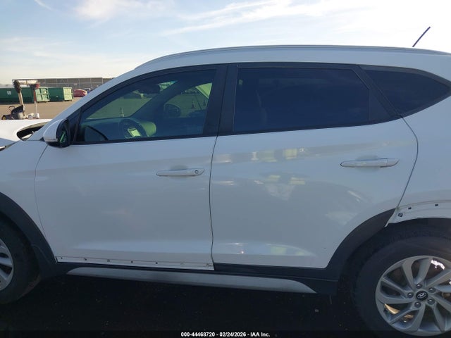 KM8J33A28HU436835 Hyundai Tucson Eco