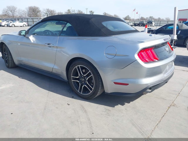 2020 FORD MUSTANG 1FATP8UH9L5105933 Photo 2