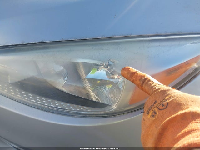 1FADP3F20JL328533 Ford FOCUS SE