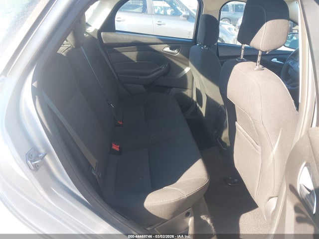 1FADP3F20JL328533 Ford FOCUS SE