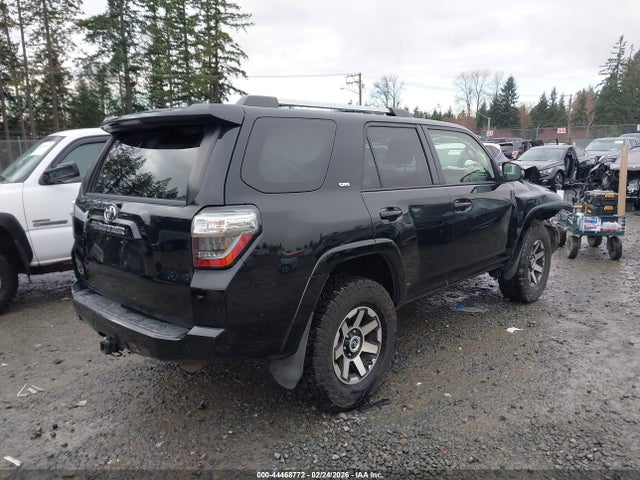 2020 TOYOTA 4RUNNER JTEBU5JR1L5828231 Photo 3