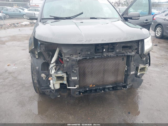 1FM5K8D81HGD77885 Ford EXPLORER XLT
