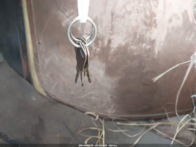 44468799 :رقم المزاد ، TGL257U503983 vin ، 1977 Gmc Van مزاد بيع