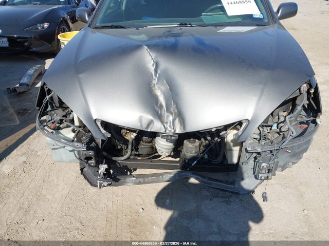 2004 Toyota Camry Se V6 მანქანა იყიდება აუქციონზე, vin: 4T1BA32K34U034272, აუქციონის ნომერი: 44468859