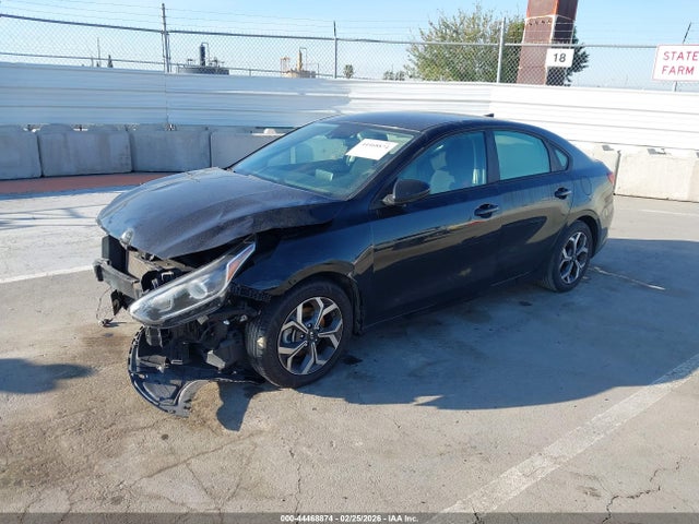 3KPF24AD2KE118588 KIA Forte Lxs