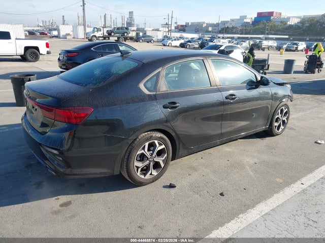 3KPF24AD2KE118588 KIA Forte Lxs