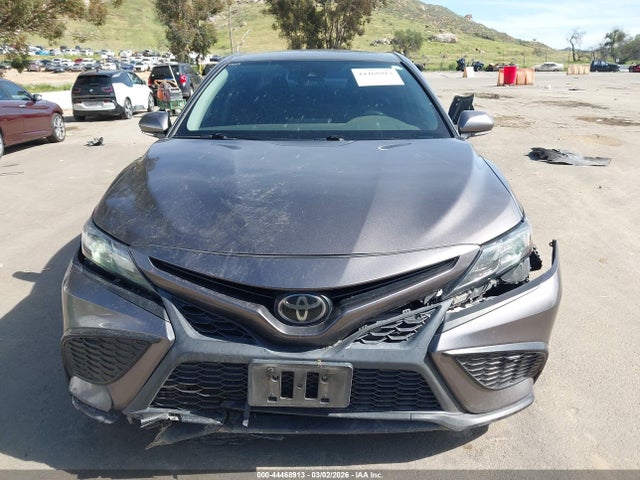 4T1T11AK9NU692626 Toyota CAMRY SE
