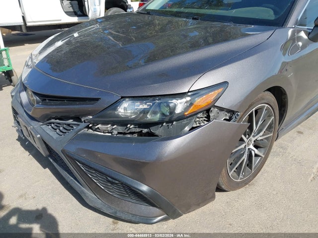 4T1T11AK9NU692626 Toyota CAMRY SE
