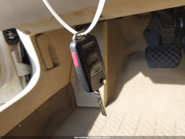 44468954 :رقم المزاد ، 3VWRG31Y08M416256 vin ، 2008 Volkswagen New Beetle Se مزاد بيع